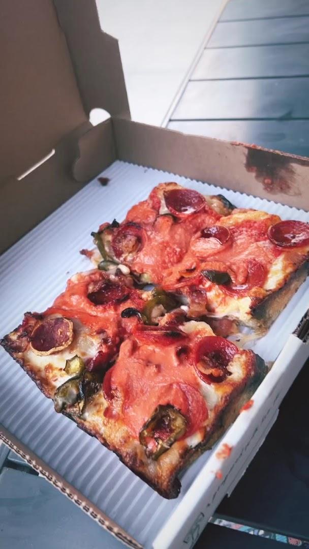 Emmy Squared Pizza: Glenwood Park
