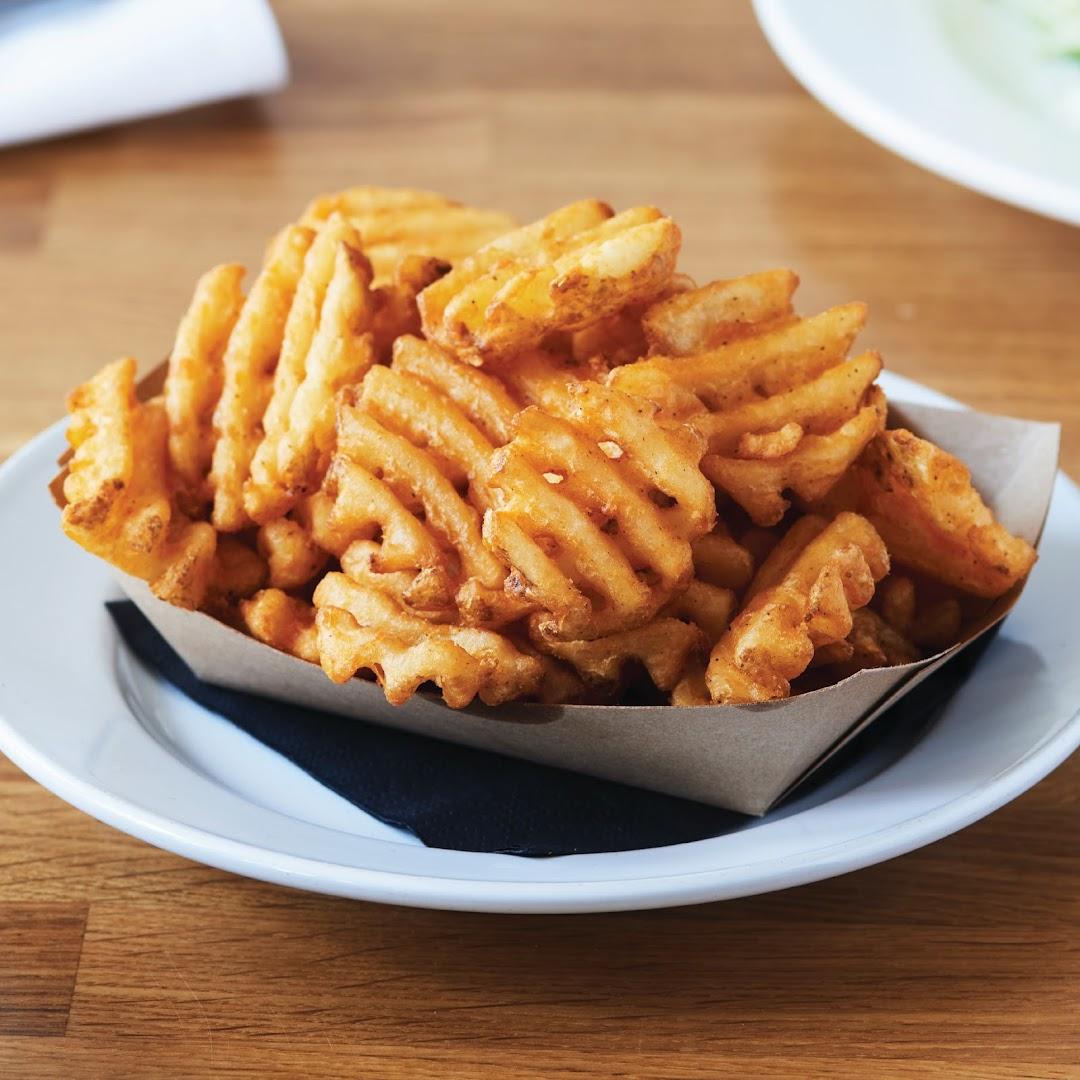 Emmy Squared Pizza: Glenwood Park Chicken Crunchers